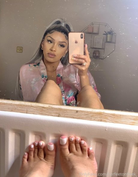 herfeetonfleek_ top actress archive