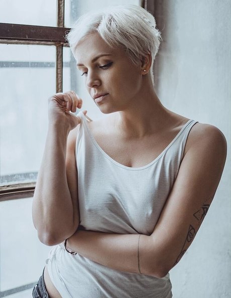 pure dee pornstar adult photo