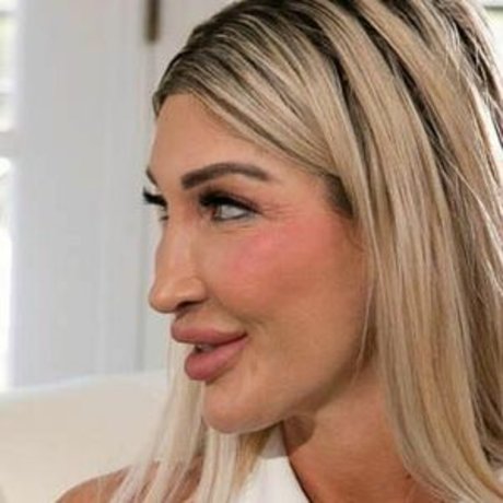 Brianna Dymond model free images