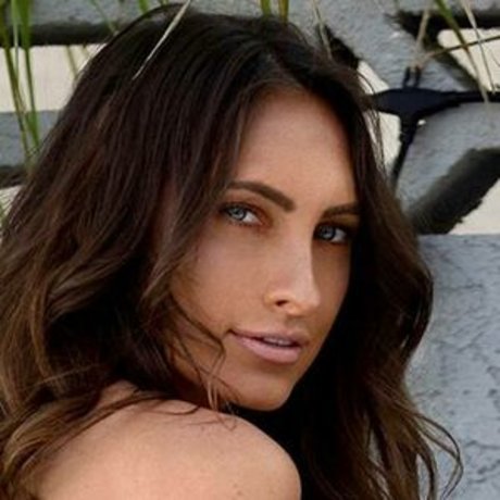 Wesslieexo best actress pictures