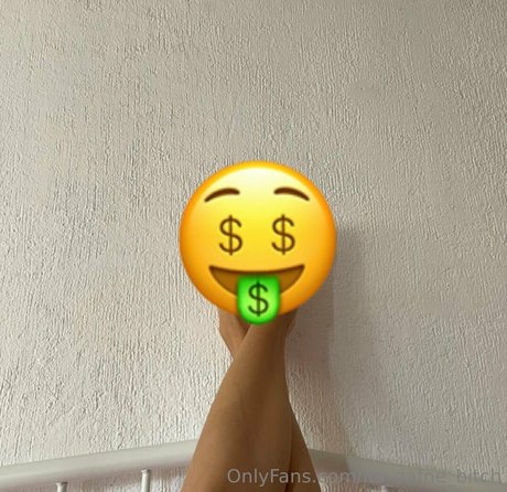 its dafne bitch model free images