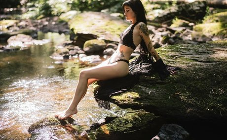 Elektra Kirby nudes model pic