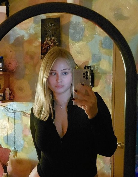 gossamerd model hot picture