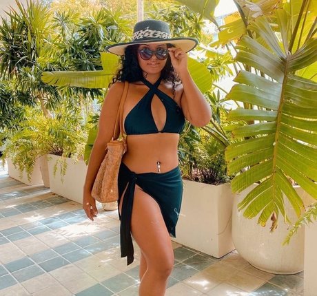 Chloe Alexander perfect actress photo