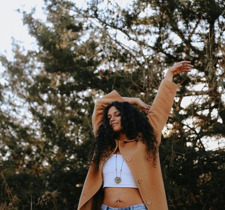 Chloe Alexander pretty actress picture