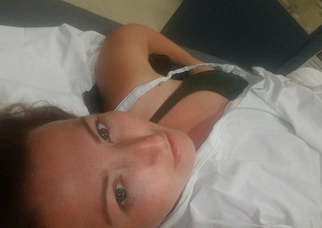 electralashes exclusive pornstar photo