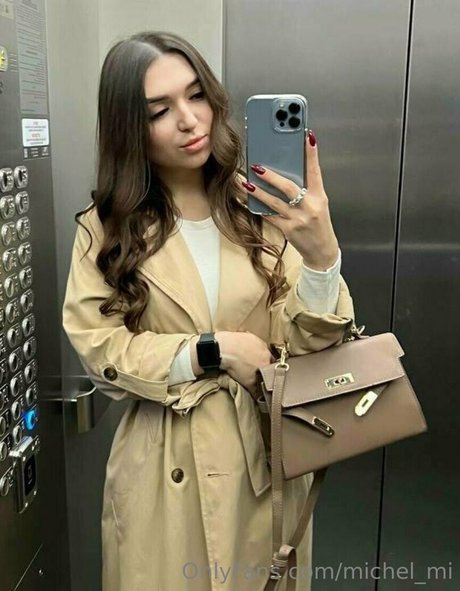 dolly reed nudes star img