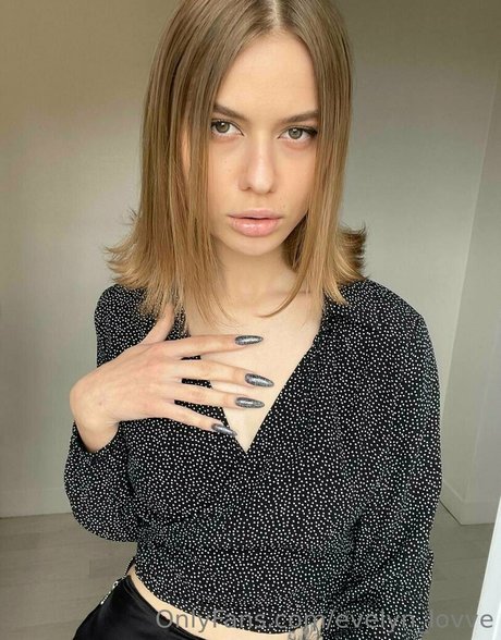 evelyn lovve adult model gallery