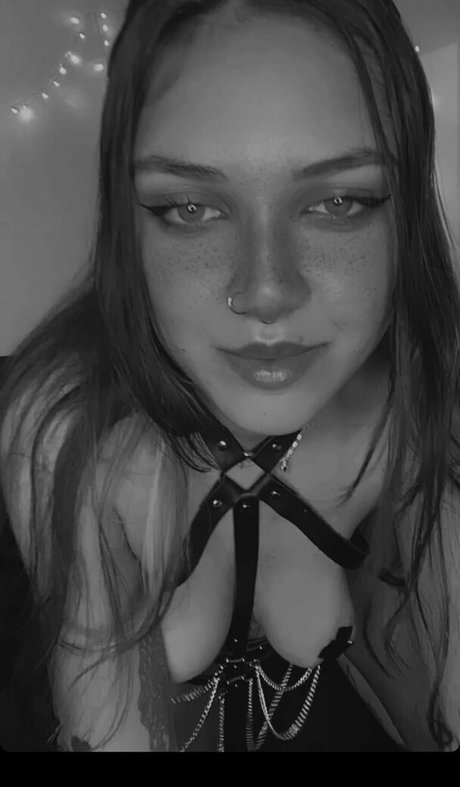 mrhsnt nude pornstar picture