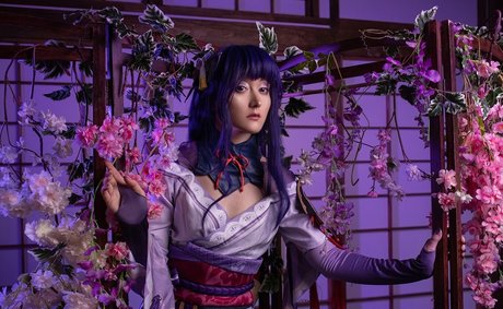 Damiena Hatred star art photos