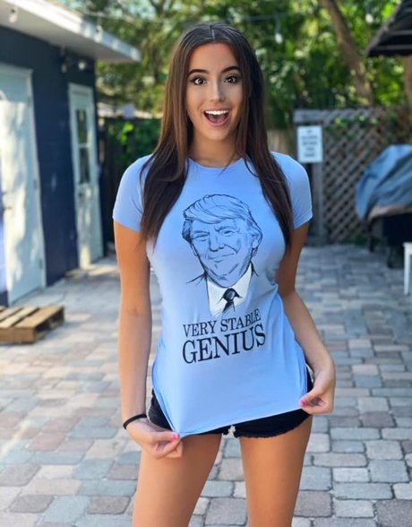 Ashley St Clair star naked picture