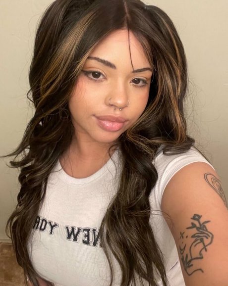 Ghstprincss model hot pictures