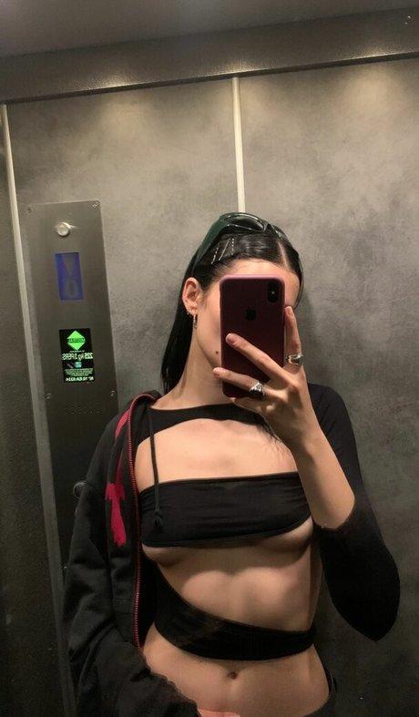 evgenianirka free model pics