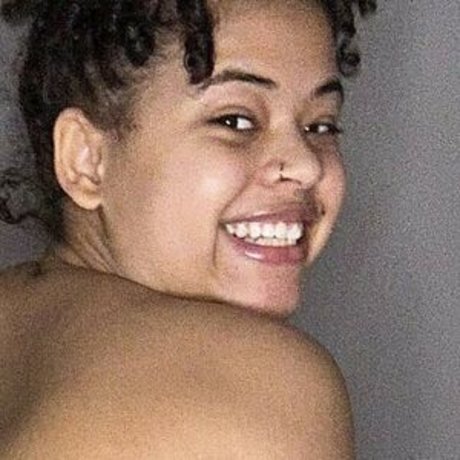 Gia Gold star nudes image