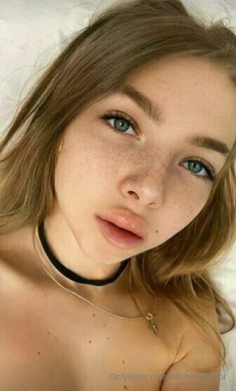 elisenextdoor pretty pornstar images