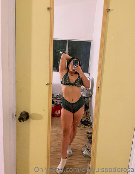 chiquispoderosa erotic model archive