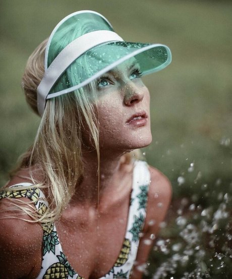 Katie Pentz sexy star img