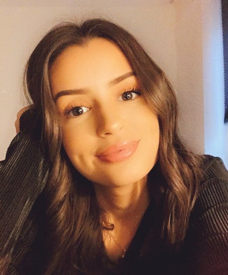 NoraExplorer star pornographic photos