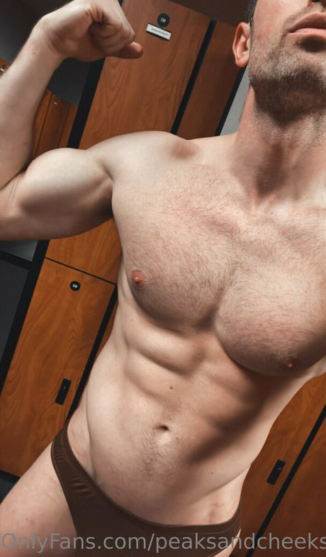 peaksandcheeks2 pornstar naked photos