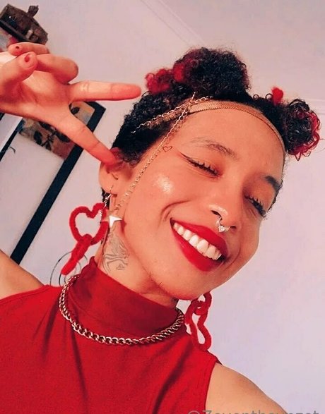 zeventhsunzet star nudes image