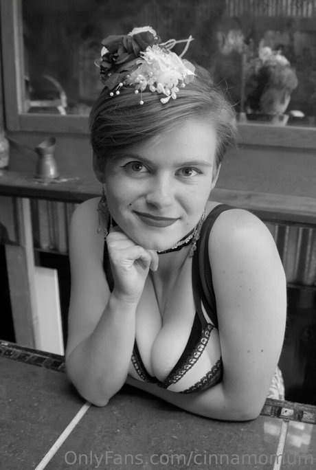 cinnamomum model beautiful photos