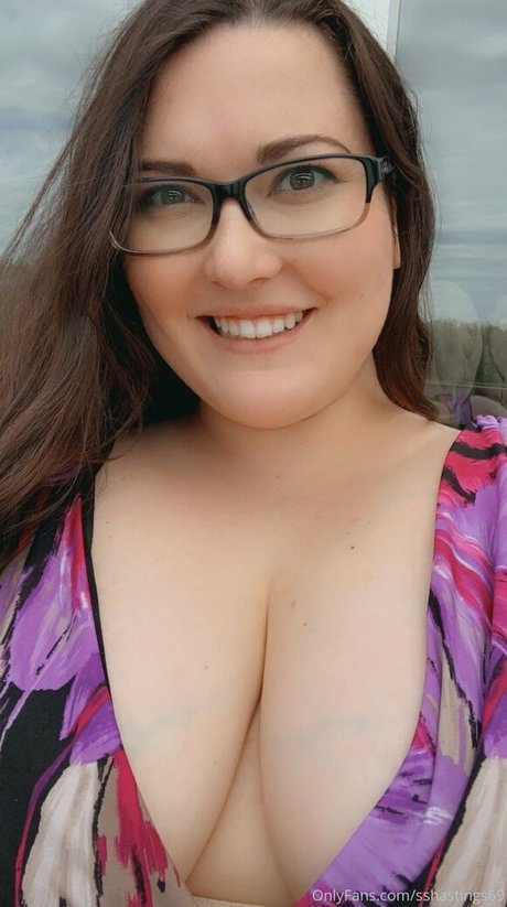 sshastings69 beautiful model pic