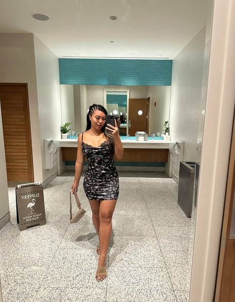 serenasu model top galleries