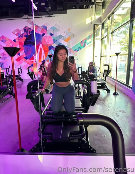 serenasu pornstar nude photo