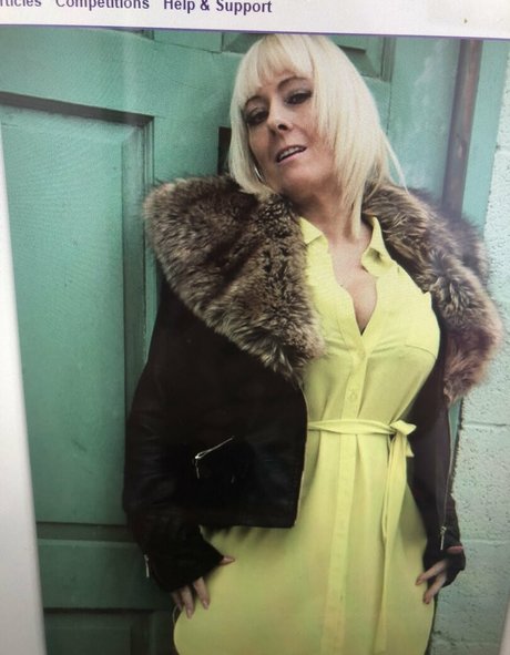 wendyleighultimatevip model naked photo