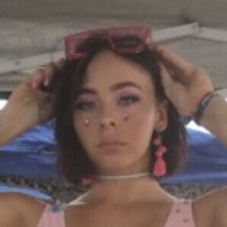 PeachsnBean porn actress photos