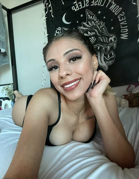 sexxxyselina nudes actress photos