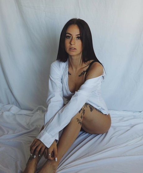 Jordan Nicole adult actress gallery