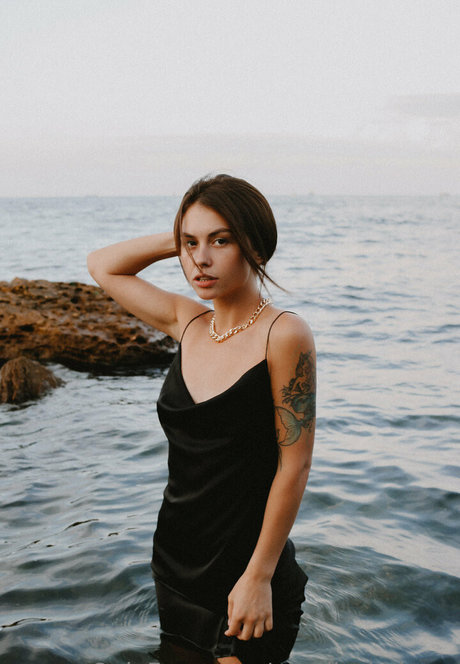 amelia holmes nice model gallery