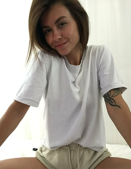 amelia holmes hot star pics