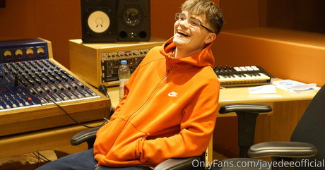 jayedeeofficial free model photos