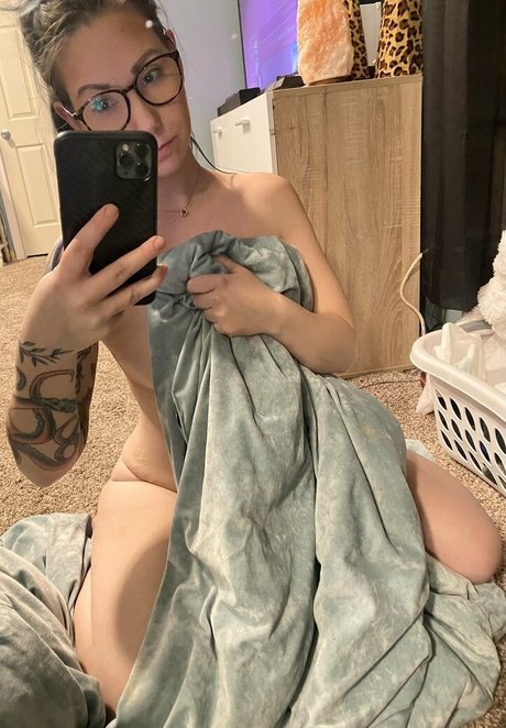 prettypetty1 sex model photo