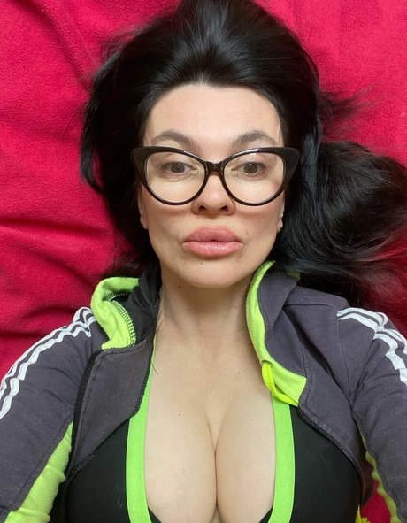 Mamaogra hot actress galleries