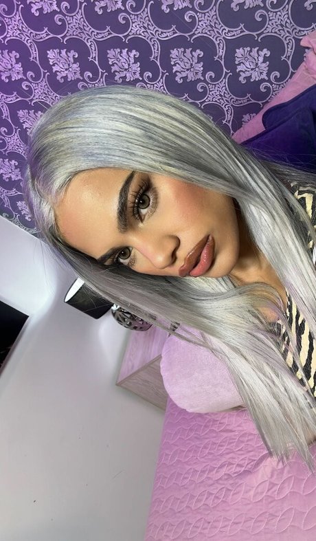 Shelynna pornstar nude pics