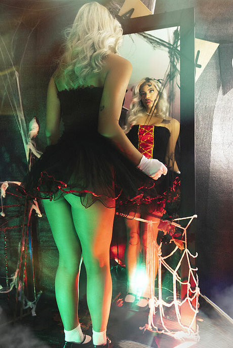 Shelynna star art galleries