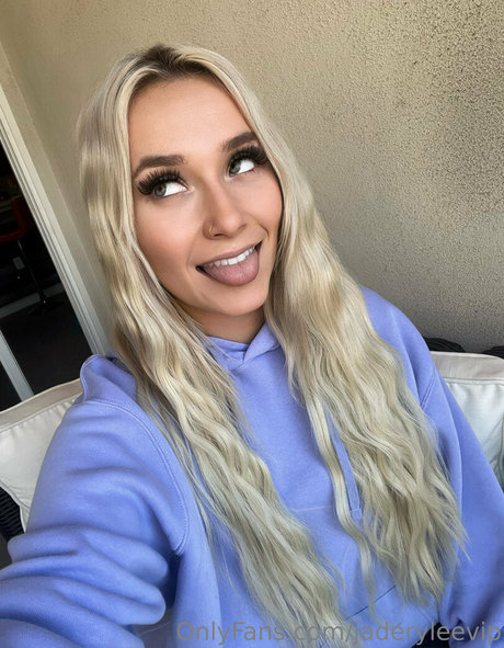 jaderyleexo free pornstar pictures