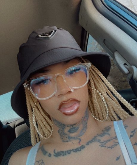 Cynthia Rose star sexy pictures