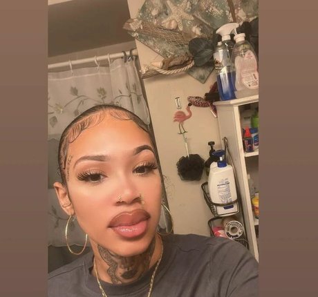 Cynthia Rose pornstar pretty img