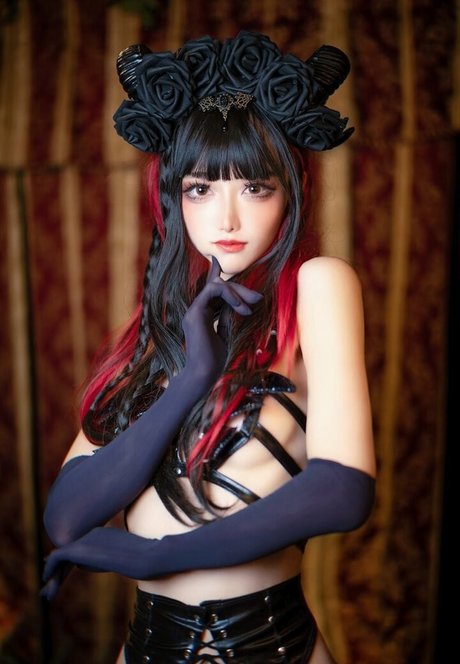 Saki Castle model exclusive picture