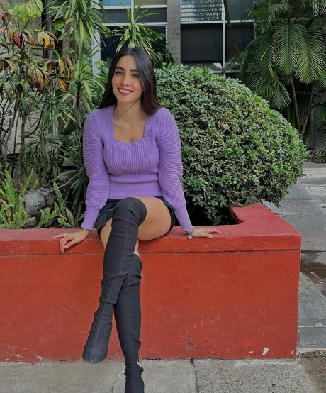 Andrea Cancholas exclusive model image