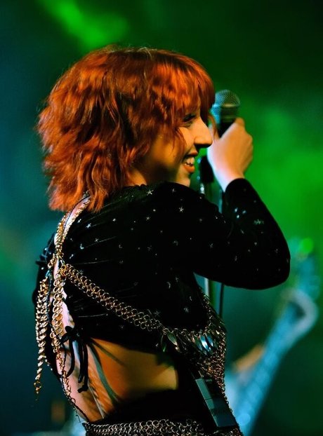 Melody Cristea art pornstar gallery