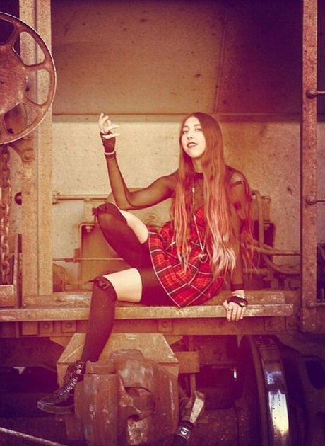 Melody Cristea star top picture