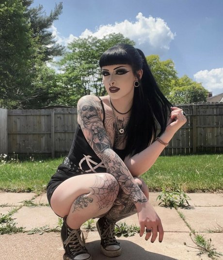 Alyssa Rayn pornstar high quality pictures