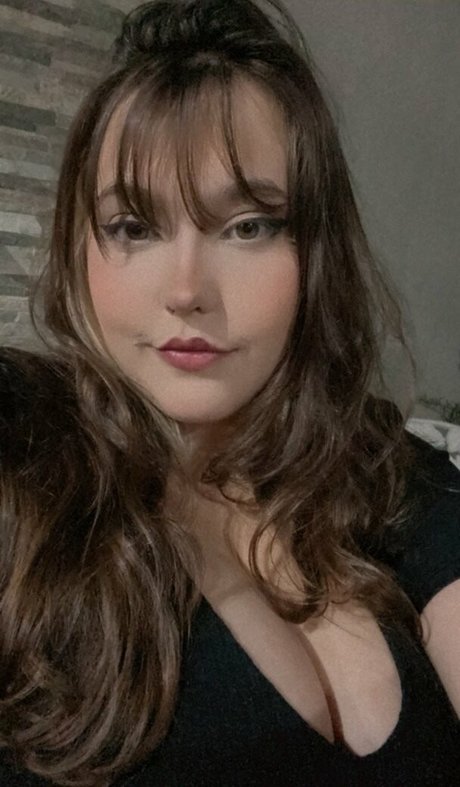 RED Mariana pornstar pic