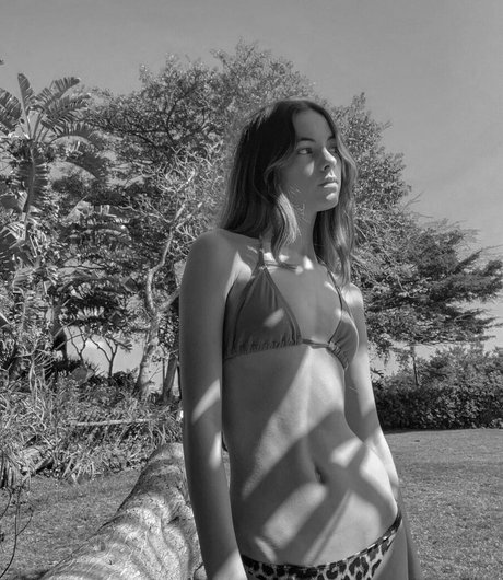 Ruby Dixon model hd photo