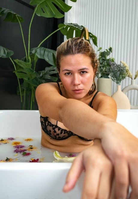 Tabitha Rice hd actress images